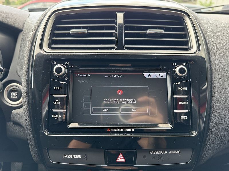 Mitsubishi ASX (2018) 1.6i Mivec Xenony Webasto - fotka 12 z 48