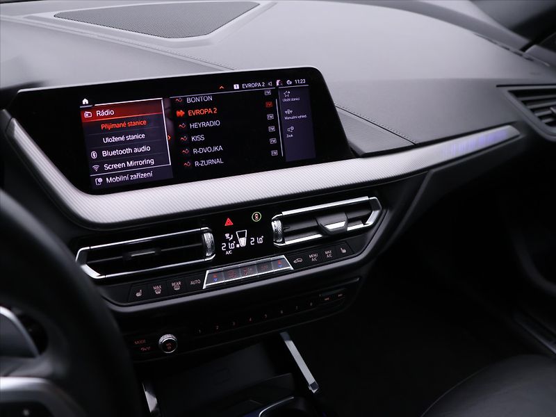 BMW Řada 2 2,0 M235i 225kW CZ xDrive - fotka 26 z 40