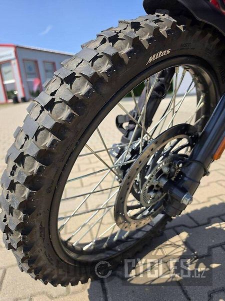 Royal Enfield Himalayan (2021) - fotka 12 z 15