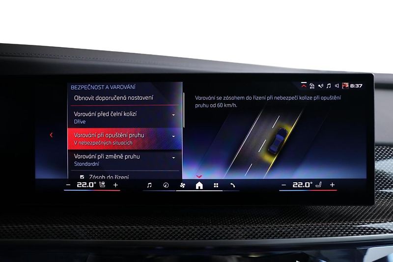 BMW i7 M70 - fotka 14 z 38