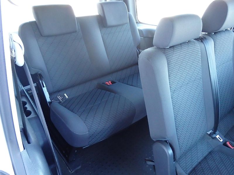 Volkswagen Caddy MAXI 1.6 TDI ZÁLOHOVÁNO - fotka 11 z 21