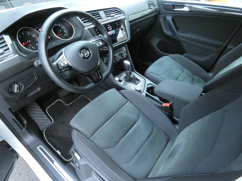 Volkswagen Tiguan (2018) R-Line 2.0 TSI 132KW 4MOTION - fotka 5 z 30