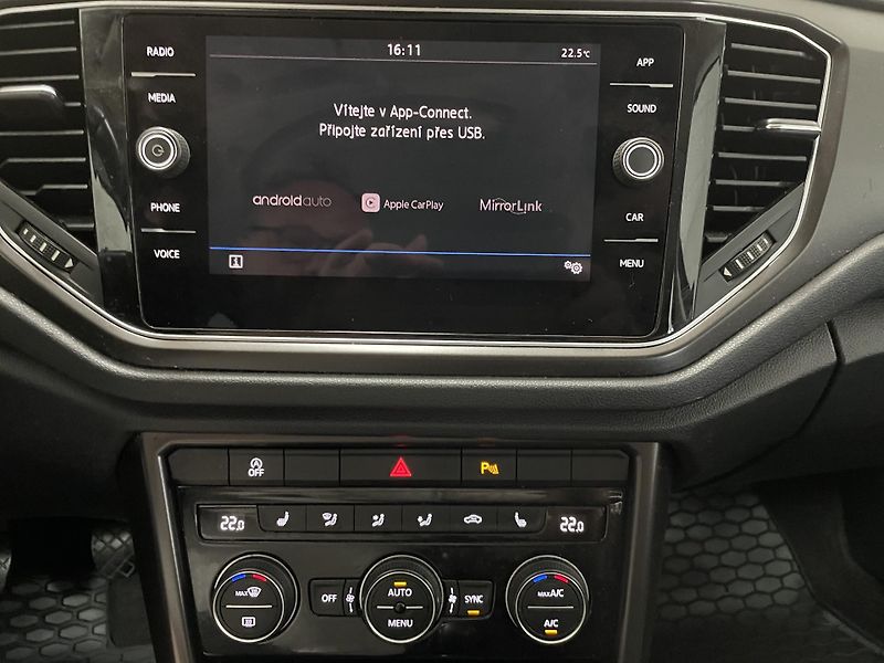 Volkswagen T-Roc 1.5 TSi ČR 6M ACC TZ  - fotka 25 z 28