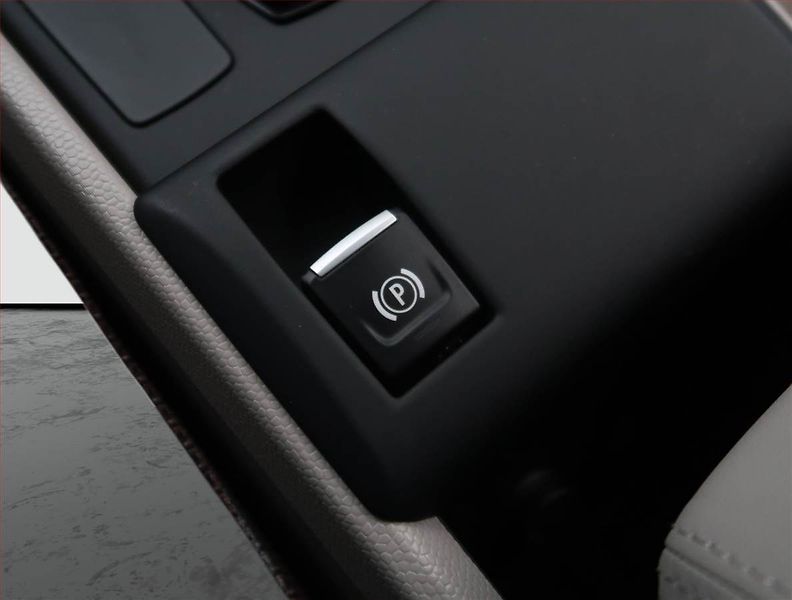 BMW i3 (2021) 120Ah BEV, SoH 93%, 33TKM - fotka 20 z 22