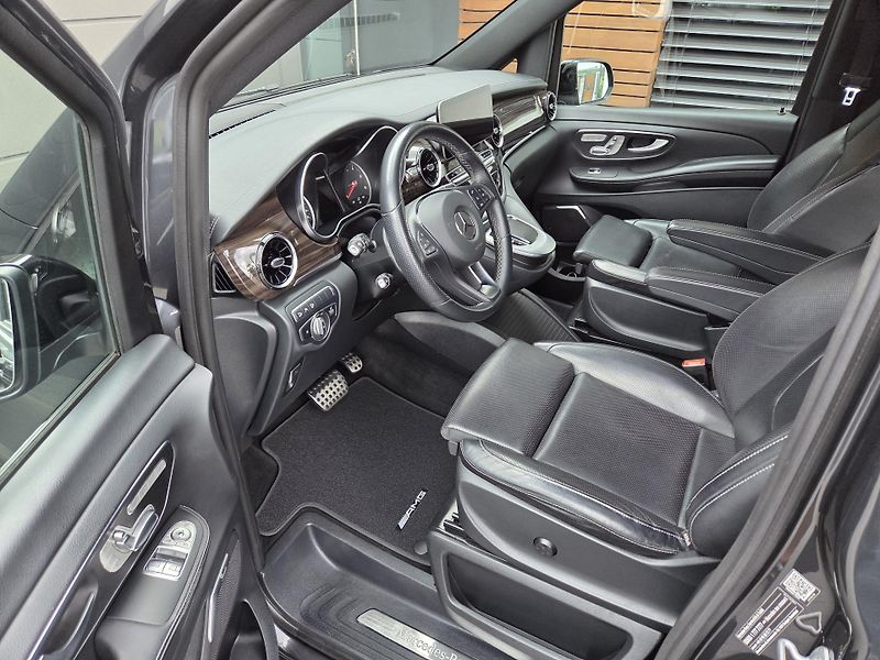 Mercedes-Benz Třídy V (2023) 300d 4M AVG AMG TOPvýbava 1m - fotka 5 z 49