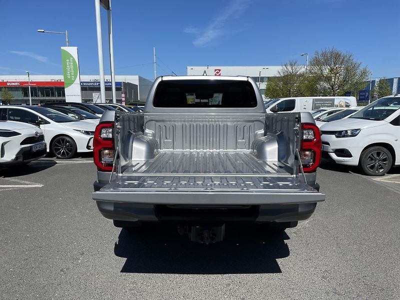 Toyota Hilux 2.8D Invincible ODBĚR 3/2027 - fotka 5 z 30