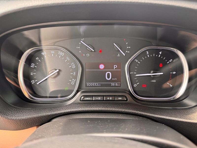 Toyota ProAce Verso Fullvans - fotka 12 z 13