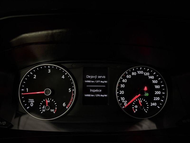Volkswagen Transporter 2.0TDI 150kW 4MOTION KOMBI 1M - fotka 18 z 39