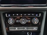 Volkswagen Touran 2.0 TDi, DSG, LED SVĚTLA - náhled 16