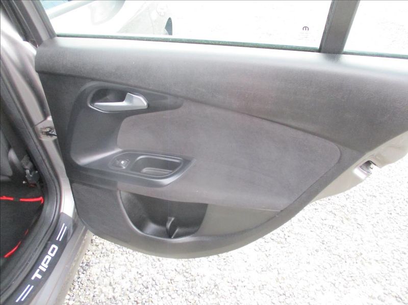 Fiat Tipo 1,4 i 16V, digiklima,Zamluven - fotka 12 z 40