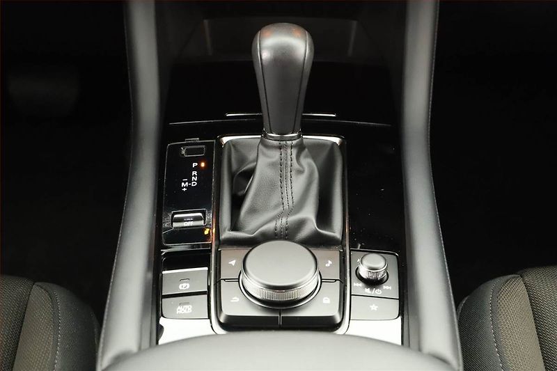 Mazda 3 (2022) 2.0 e-Skyactiv X - fotka 10 z 16