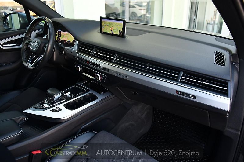 Audi Q7 3.0TDi 200kW Q. S-LINE VZDUCH  - fotka 15 z 48
