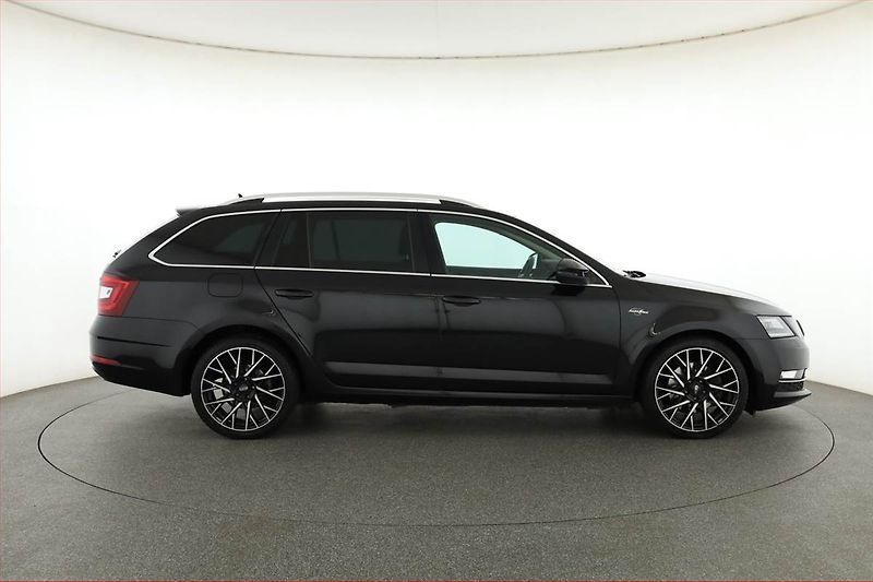 Škoda Octavia (2017) Laurin&Klement 2.0 TDI, 4X4 - fotka 6 z 20