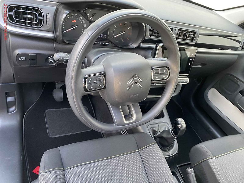 Citroën C3 (2022) 1.2 PT, Feel, navi - fotka 12 z 16