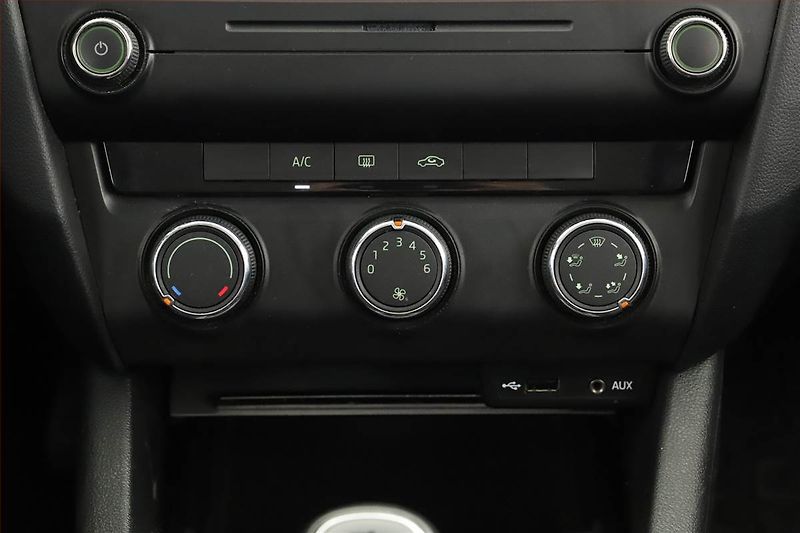 Škoda Octavia (2016) 1.6 TDI - fotka 10 z 13