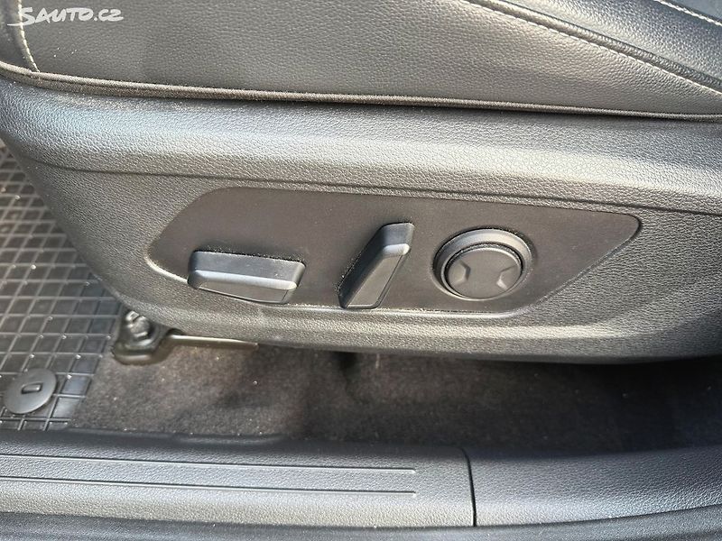 Kia Sportage 1.6 CRDI 100 kW ČR TAŽNÉ - fotka 27 z 41