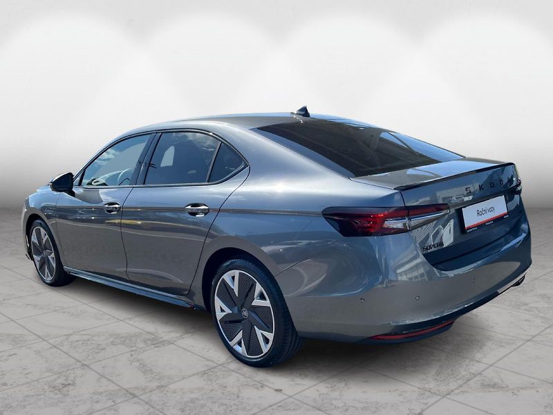 Škoda Superb SPORTLINE 2.0TDI 142kW 4X4 A7A - fotka 6 z 25