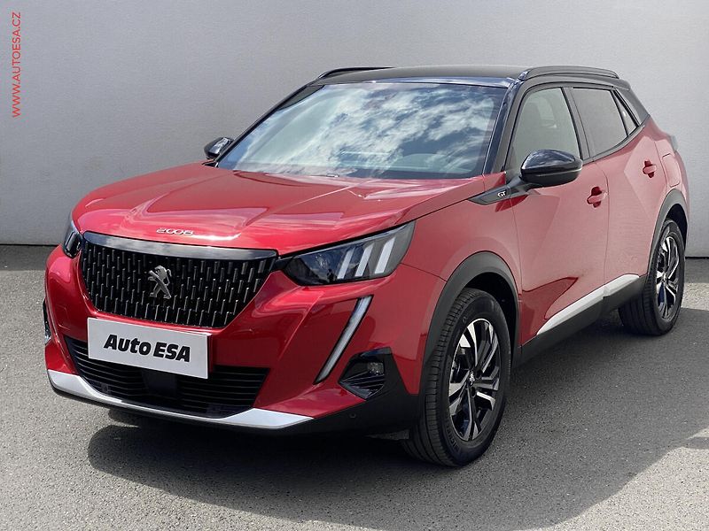 Peugeot 2008 (2021) 1.2 PT, GT, navi, kamera - fotka 3 z 18