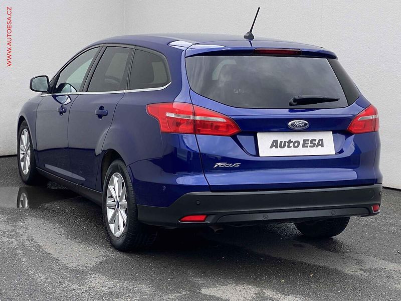 Ford Focus (2017) 1.5 TDCI, AT, navi, xenon - fotka 6 z 18