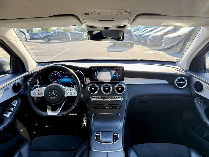 Mercedes-Benz GLC (2021) 220 d 4MATIC SUV - fotka 17 z 46