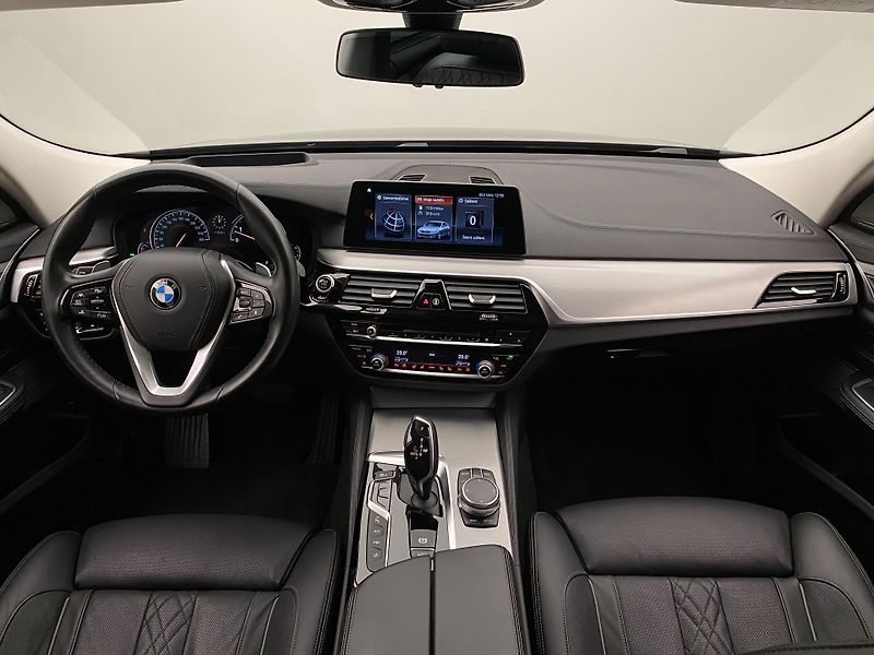 BMW Řada 6 640i GT Luxury Line REZERVACE - fotka 2 z 71