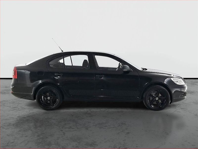 Škoda Octavia (2010) 1.9 TDI, po STK, Tažné - fotka 6 z 16