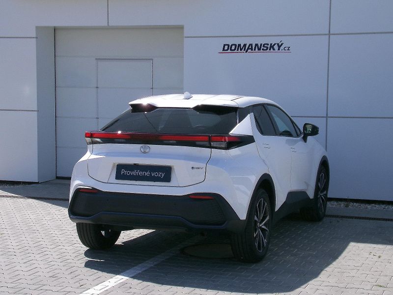 Toyota C-HR STYLE 1,8 HEV 103kW AT - fotka 11 z 15