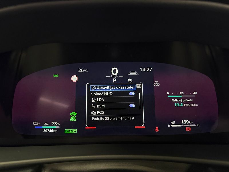 Toyota C-HR 2.0 PHEV e-CVT GR SPORT, ACC, - fotka 19 z 32