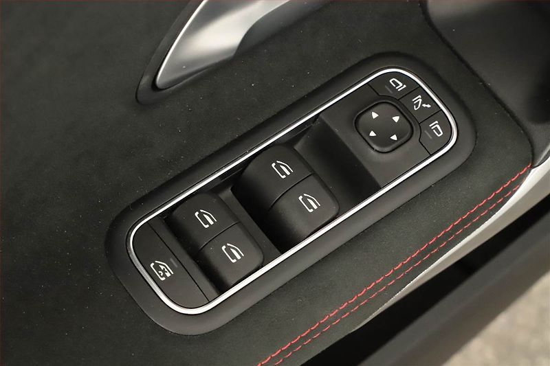 Mercedes-Benz Třídy A (2021) A 45S AMG 4MATIC+ - fotka 10 z 20
