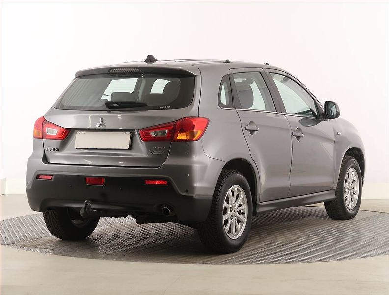 Mitsubishi ASX (2011) 1.8 DI-D MIVEC, 4X4 - fotka 5 z 17