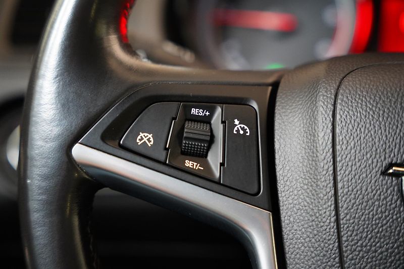 Opel Insignia - fotka 15 z 23