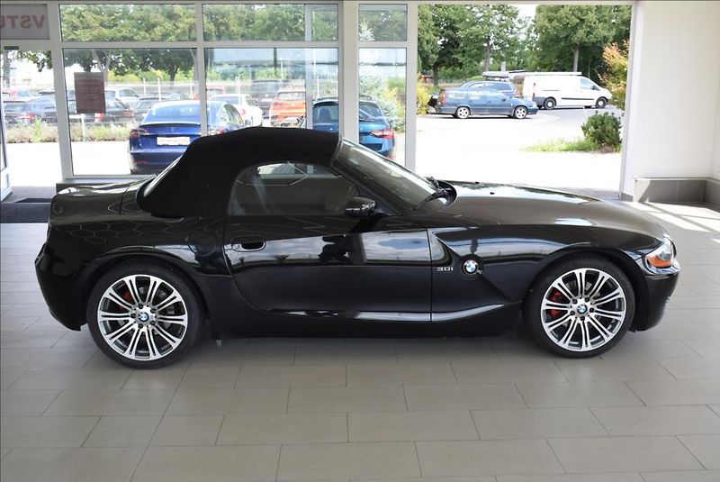 BMW Z4 3,0 i, NAVI,AUT+F1, - fotka 4 z 28