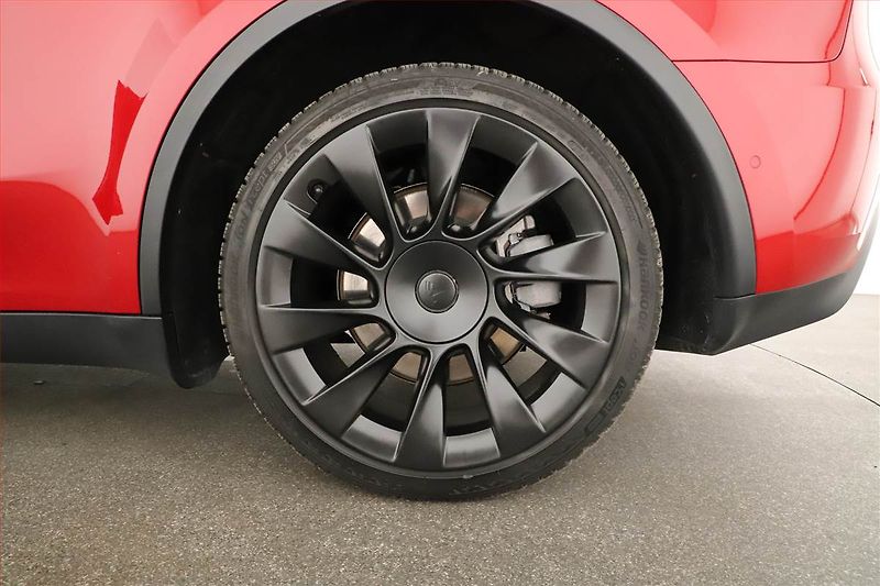 Tesla Model Y (2022) Long Range AWD 79kWh, SoH 92% - fotka 12 z 30