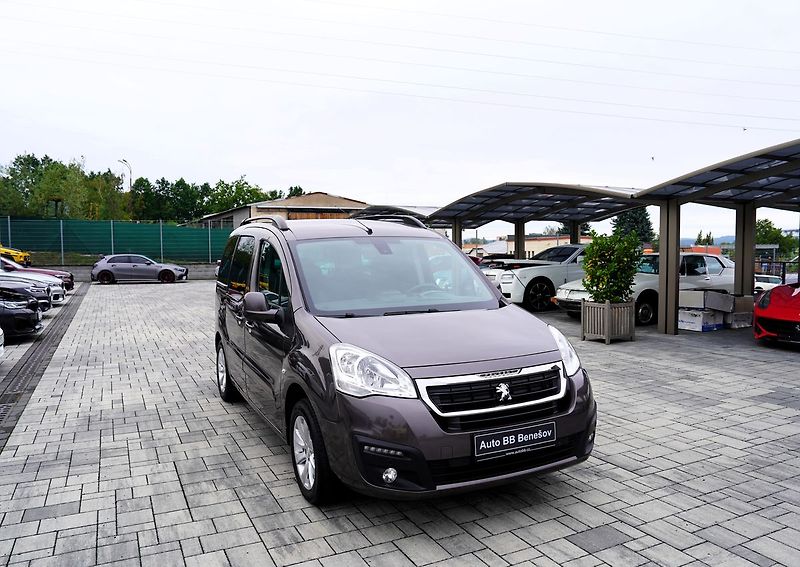 Peugeot Partner Tepee 1.6HDI Tepee OUTDOOR,120PS - fotka 8 z 38