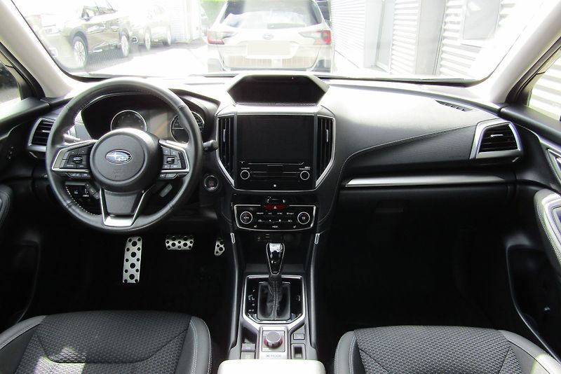 Subaru Forester (2022) Comfort NAVI ČR v záruce - fotka 11 z 37