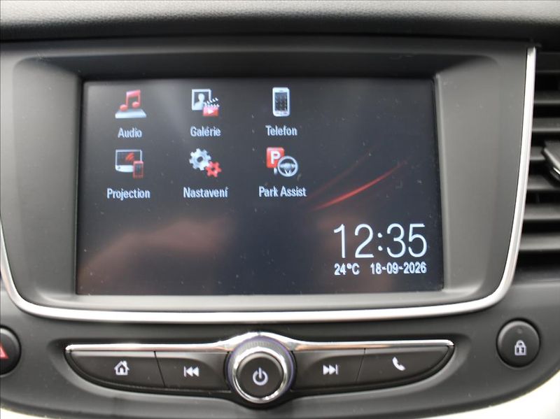Opel Grandland X 1,2 Turbo 96kW AT 1.maj.ČR - fotka 11 z 16