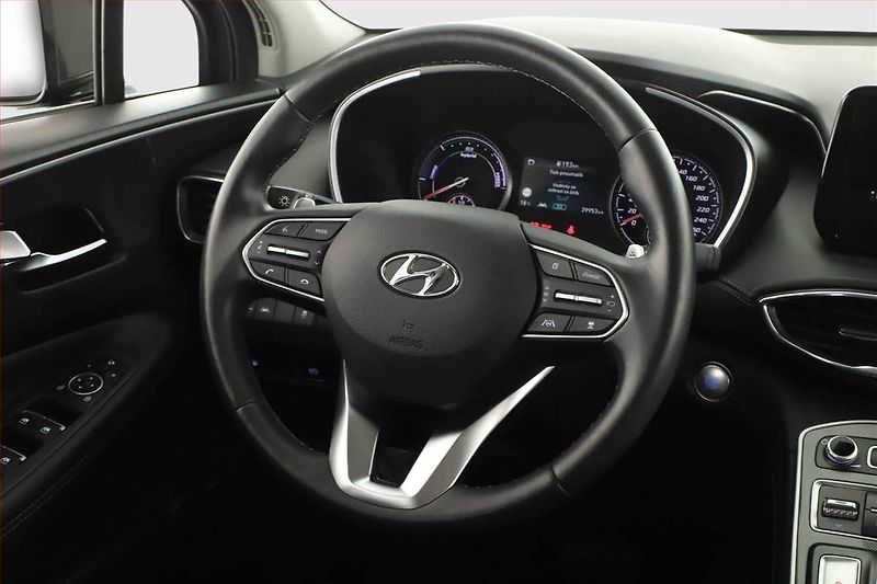 Hyundai Santa Fe (2023) Plug-in Hybrid, ČR - fotka 14 z 19