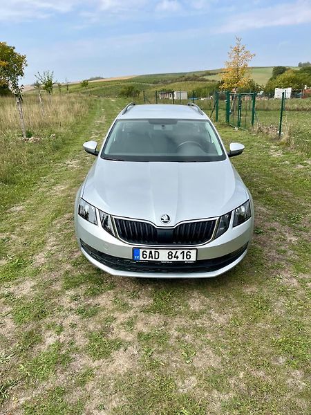 Škoda Octavia (2017) 1.6 TDI 85 kW ve skvělém stavu - fotka 10 z 12