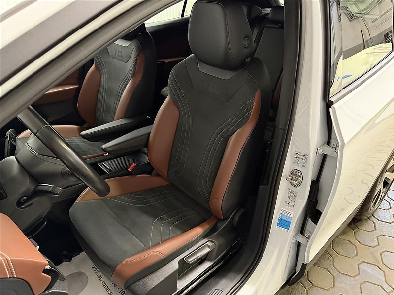 Volkswagen ID.4 150kW PRO PF. TAŽNÉ MATRIX LED - fotka 31 z 41