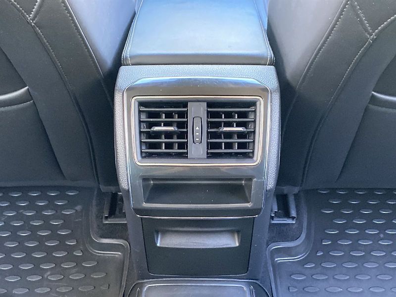 Škoda Superb (2022) Combi 2.0 TDI 4x4 DSG Scout - fotka 27 z 31