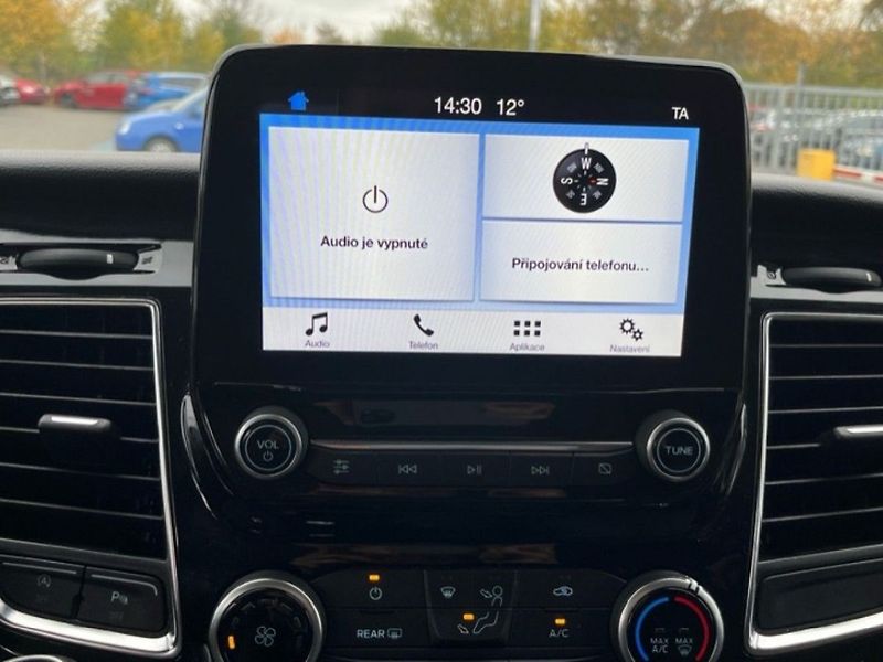 Ford Tourneo Custom 2,0ECOBLUE,96kW,SERVIS,1MAJ,CZ - fotka 10 z 14