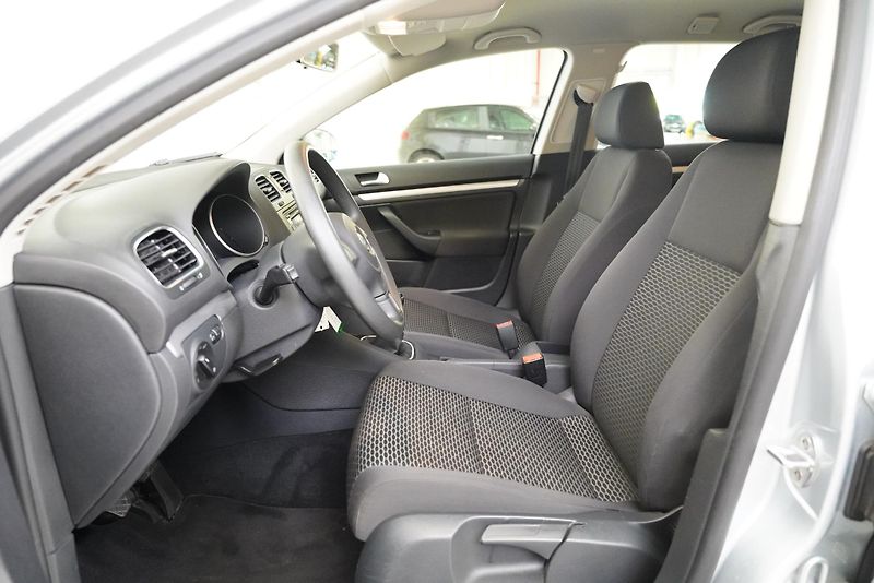 Volkswagen Golf - fotka 6 z 6