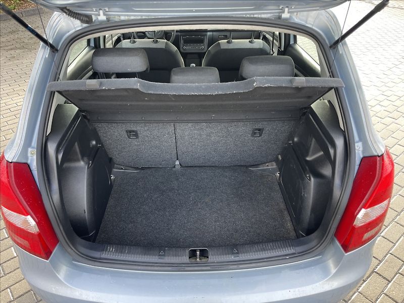 Škoda Fabia 1,4 i 16V 63kw Klima ESP po ST - fotka 9 z 24