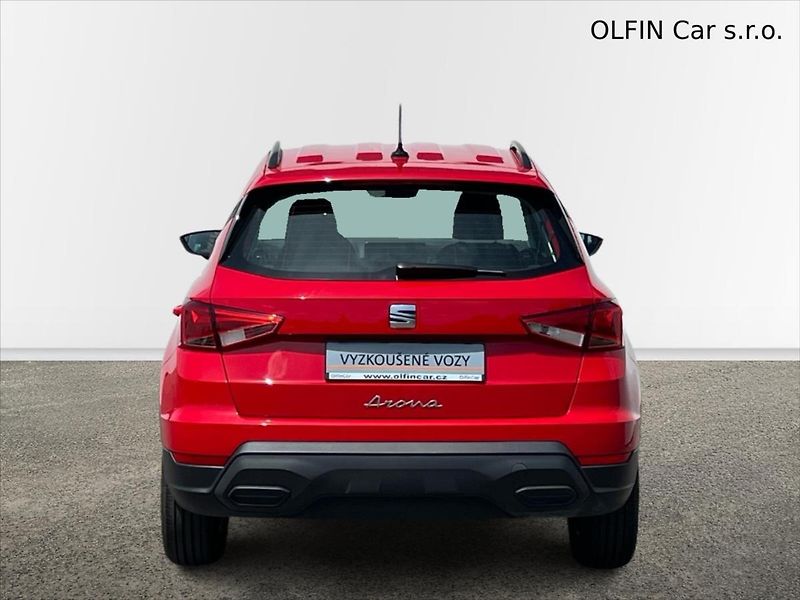Seat Arona 1,0 TSi 70kW STYLE - fotka 8 z 23