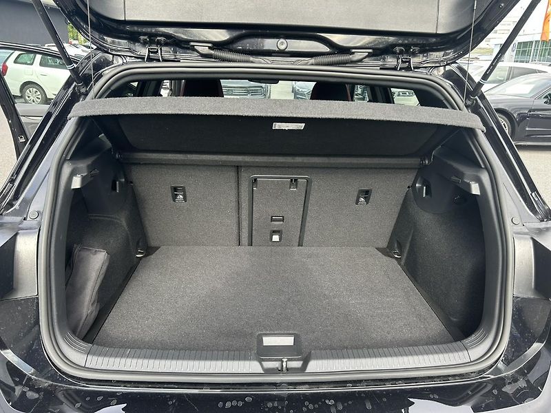Volkswagen Golf GTI 180 KW - fotka 15 z 24