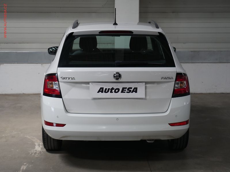 Škoda Fabia (2019) 1.0 TSi, ČR, AC, tempo, park - fotka 5 z 18