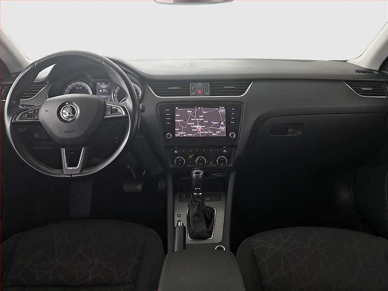 Škoda Octavia (2018) 1.6 TDI, Automat, Navi - fotka 20 z 24