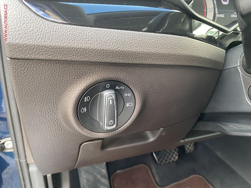 Škoda Superb (2015) 2.0 TSi 4x4, L&K, DSG, TZ - fotka 15 z 19