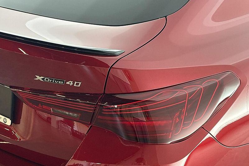 BMW i4 xDrive40 - fotka 5 z 24