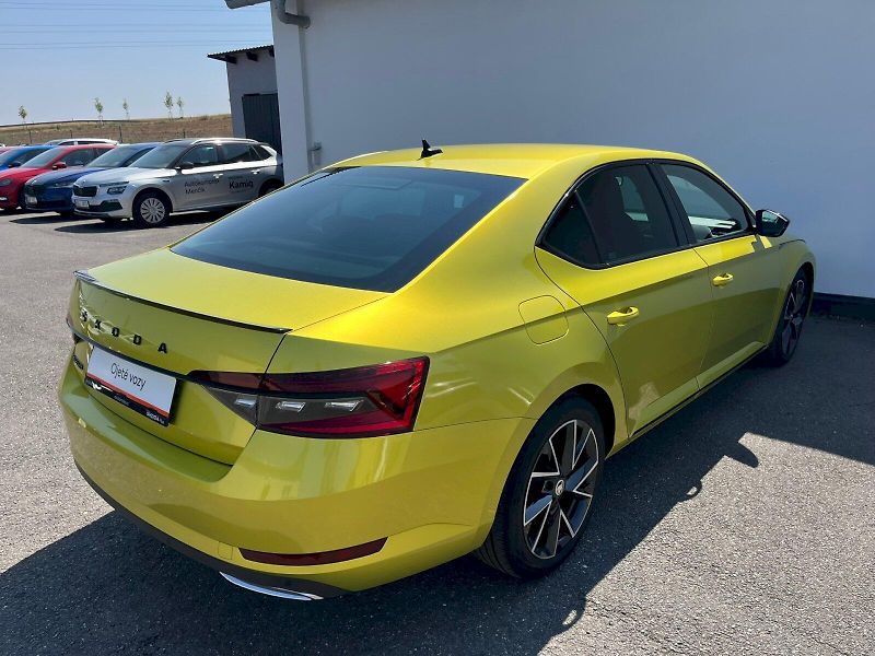 Škoda Superb (2023) GRT SPORTLINE TD 110/2.0 7DG - fotka 2 z 31